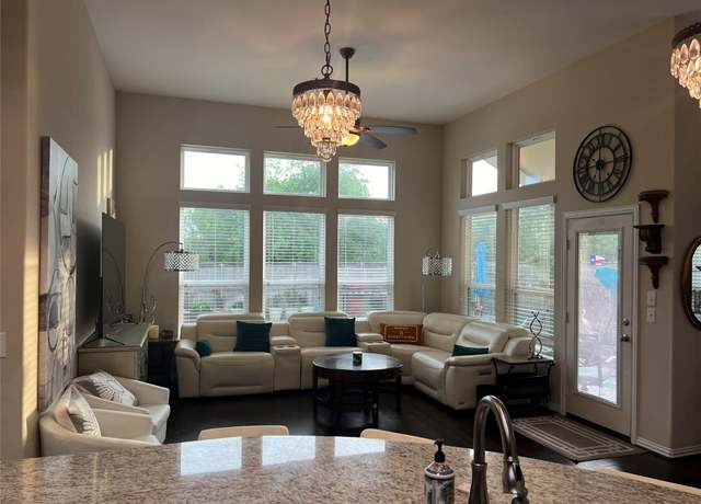 Property at 352 Vista Portola Loop, Liberty Hill, TX 78642, 3 beds, 2 baths