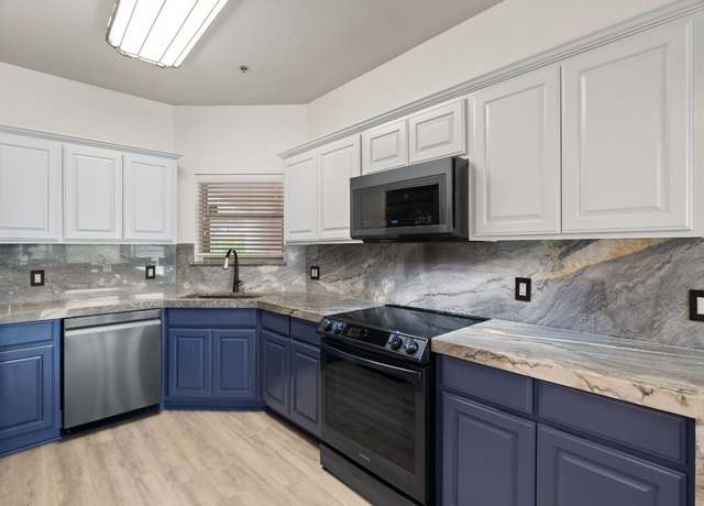 Property at 20 Tapatio Springs Dr E #206, Boerne, TX 78006, 2 beds, 2 baths