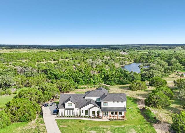 Property at 432 Buffalo Trl, Liberty Hill, TX 78642, 5 beds, 3.5 baths