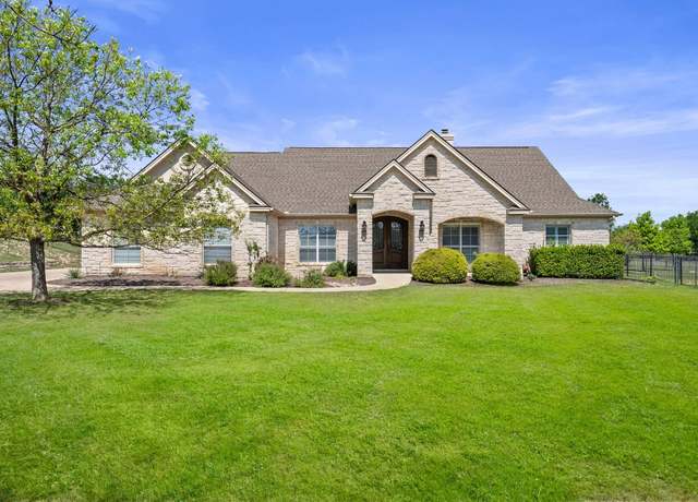 Property at 604 Lake Side Cv, Georgetown, TX 78628, 4 beds, 3 baths