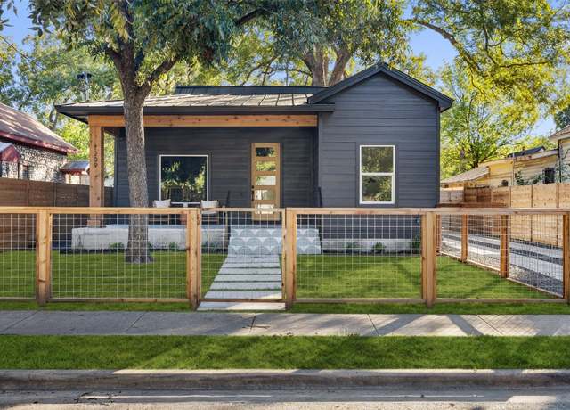 Property at 1209 Canterbury St, Austin, TX 78702, 4 beds, 3 baths