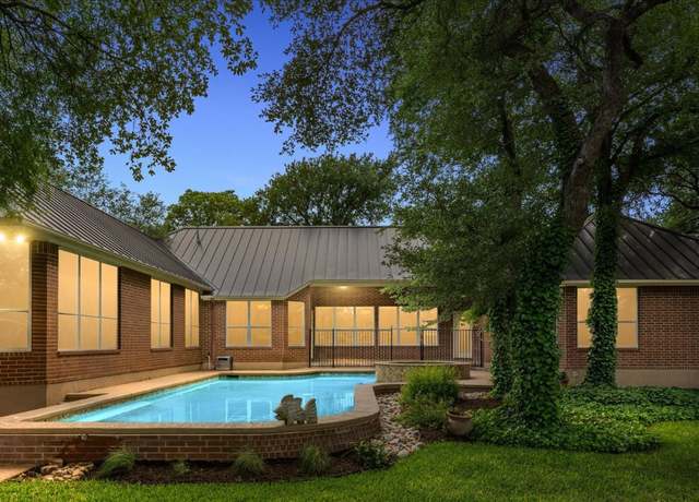 Property at 29009 Turnberry Ct, Georgetown, TX 78628, 4 beds, 3.5 baths