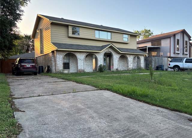 Property at 222 Saint Finans Way, Houston, TX 77015, 4 beds, 2.5 baths