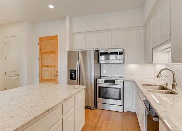 Property at 102 Bella Toscana Ave #1306, Lakeway, TX 78734, 1 bed, 1.5 baths
