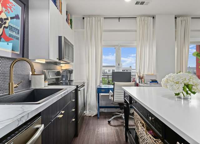 Property at 4361 S Congress Ave #427, Austin, TX 78745, 1 bed, 1 bath