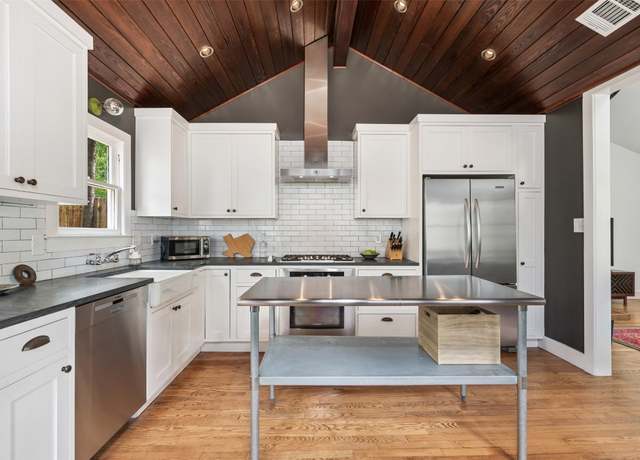 Property at 3313 Werner Ave, Austin, TX 78722, 2 beds, 1 bath