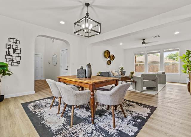 Property at 1728 Strobel Ln, Austin, TX 78748, 5 beds, 3 baths