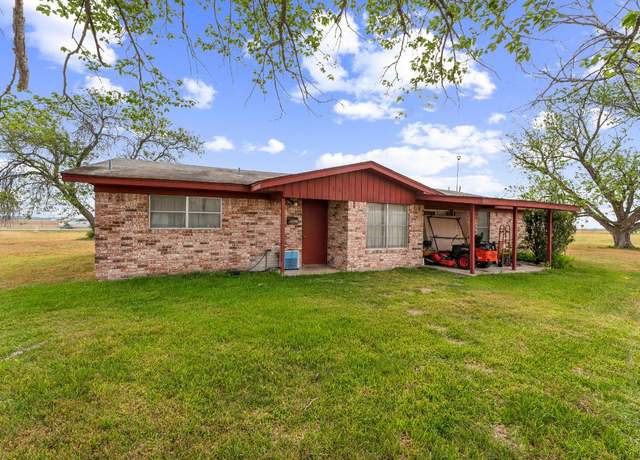 Property at 1756 Saur Ln, New Braunfels, TX 78130, 2 beds, 1.5 baths