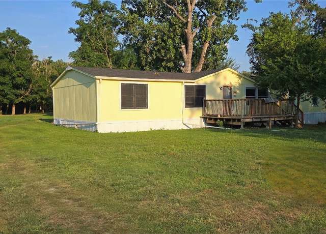 Property at 2305 Whirlaway Dr, Del Valle, TX 78617, 4 beds, 2 baths