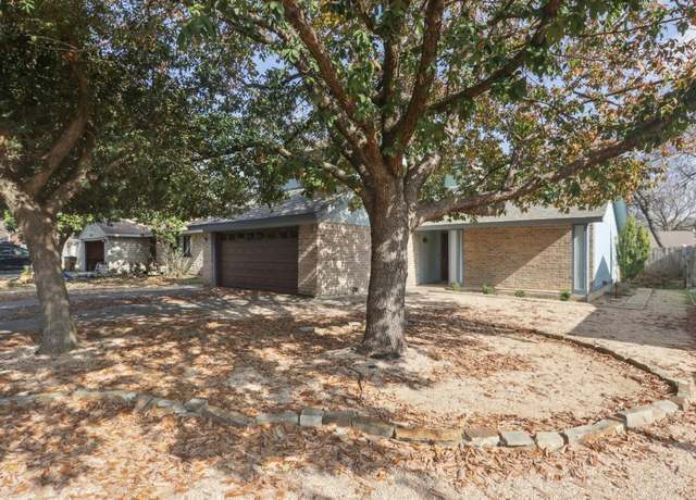 Property at 10407 Robinwood Cir, Austin, TX 78758, 3 beds, 2 baths