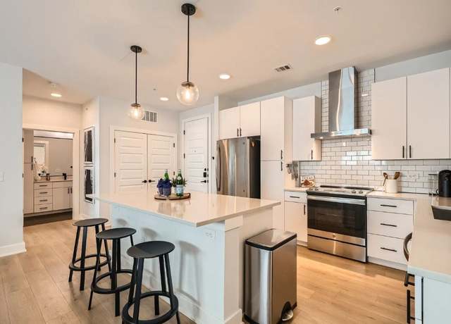 Property at 3101 Govalle Ave #103, Austin, TX 78702, 2 beds, 2 baths