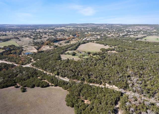 Property at 815 Holder Ln, Dripping Springs, TX 78620