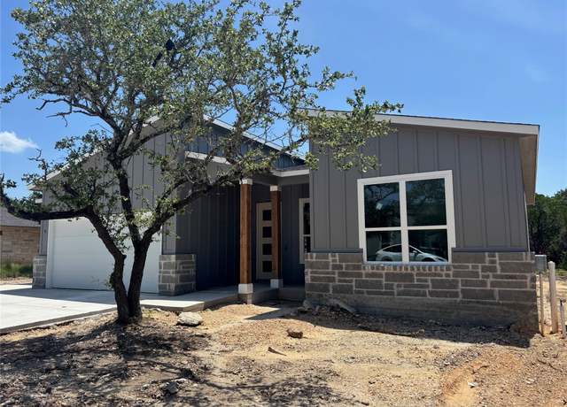 Property at 21801 Surrey Ln, Lago Vista, TX 78645, 4 beds, 2 baths