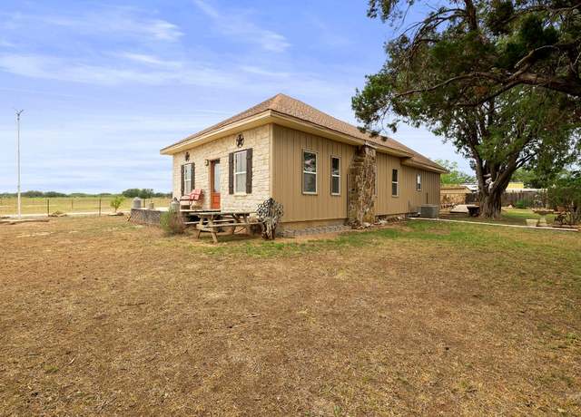 Property at 10700 County Road 202, Brownwood, TX 76801, 3 beds, 1.5 baths