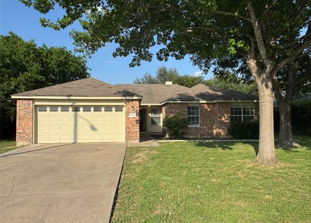 Property at 3006 Greenlawn St, Taylor, TX 76574, 4 beds, 2 baths