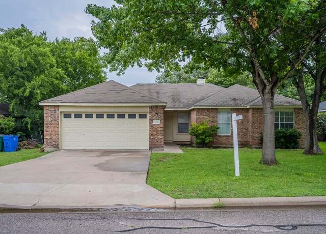 Property at 3006 Greenlawn St, Taylor, TX 76574, 4 beds, 2 baths