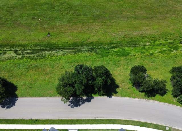 Property at 2106 S Pine St, Georgetown, TX 78626