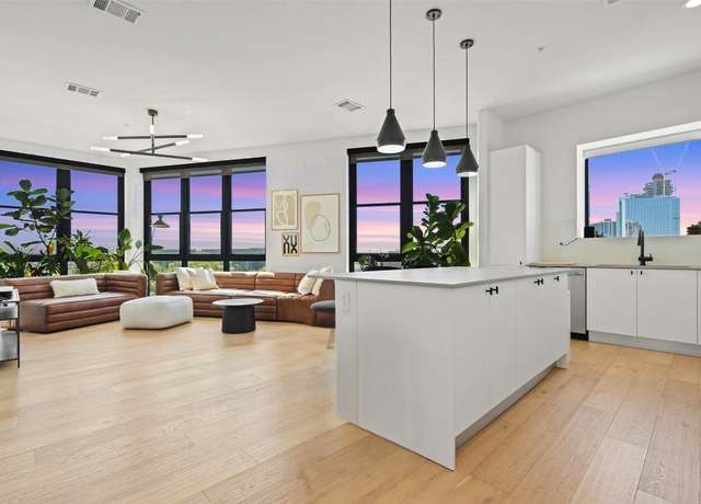 Property at 800 Embassy Dr #537, Austin, TX 78702, 2 beds, 2 baths