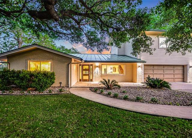 Property at 1704 Bluebonnet Ln, Kingsland, TX 78639, 3 beds, 3.5 baths