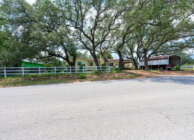 Property at 602 Elkhorn, Llano, TX 78639, 3 beds, 1 bath