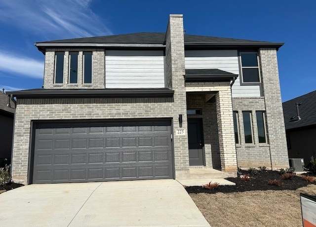 Property at 225 Hidalgo Ln, Elgin, TX 78621, 4 beds, 2.5 baths