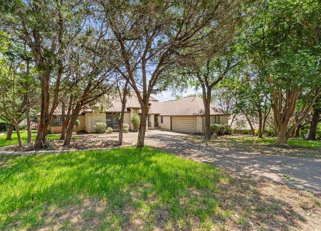 Property at 105 Rupen Dr, Lakeway, TX 78734, 3 beds, 3 baths