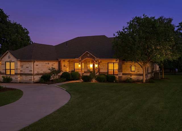 Property at 104 Standing Oak Dr, Georgetown, TX 78633, 4 beds, 4 baths