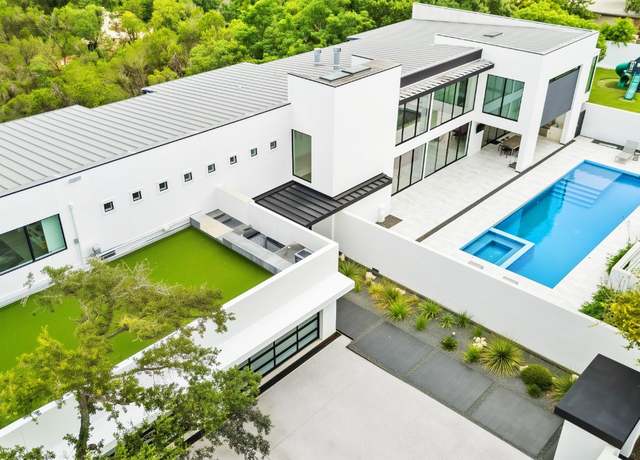 Property at 1501 Ridgecrest Dr, Austin, TX 78746, 6 beds, 4.5 baths