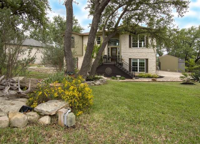 Property at 7812 Dakota Cir, Lago Vista, TX 78645, 3 beds, 2.5 baths