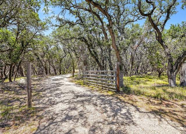 Property at 810 Sandy Point Rd, Wimberley, TX 78676, 3 beds, 1 bath