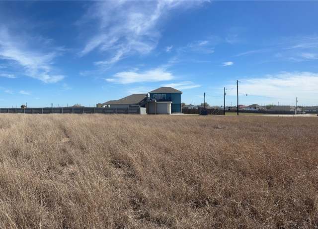 Property at 126 Juanita Ct, Del Valle, TX 78617