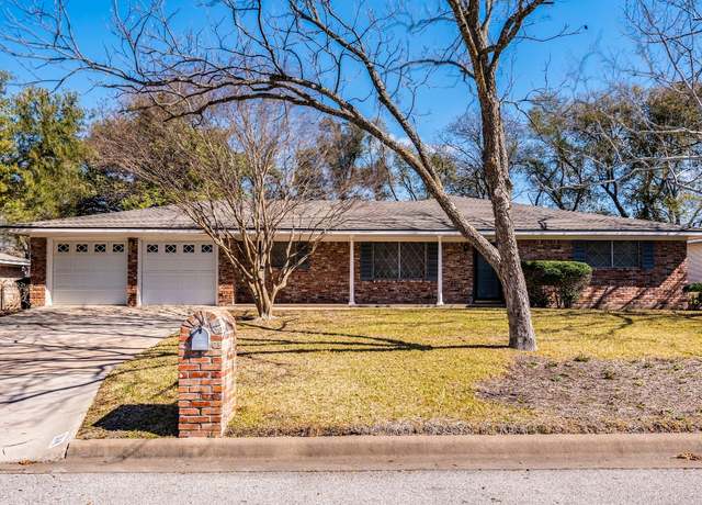 Property at 304 W Killen Ln, Temple, TX 76501, 3 beds, 2 baths