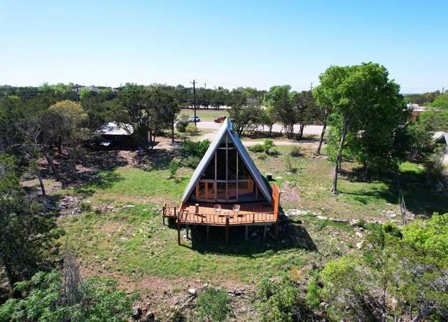 Property at 20802 Dawn Dr, Lago Vista, TX 78645, 2 beds, 1 bath