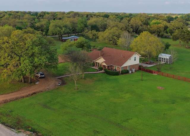 Property at 275 Saegert Rd, Paige, TX 78659, 4 beds, 2 baths