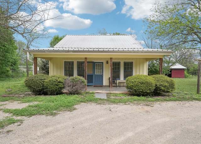 Property at 420 Mill Rd, Maxwell, TX 78656, 3 beds, 2.5 baths