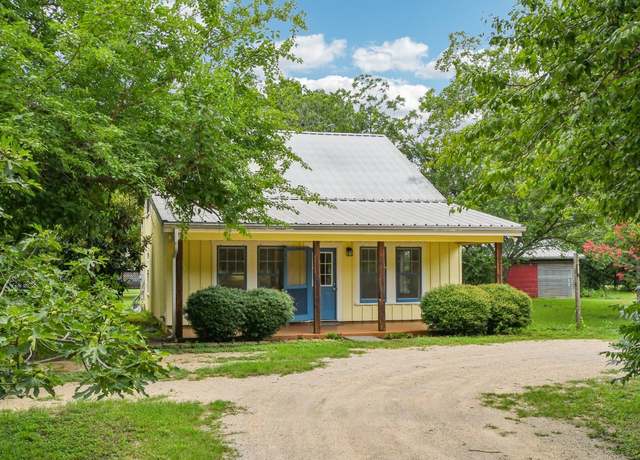 Property at 420 Mill Rd, Maxwell, TX 78656, 3 beds, 2.5 baths