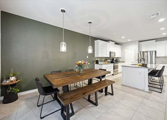 Property at 604 John Muir Trl, Leander, TX 78641, 5 beds, 3 baths
