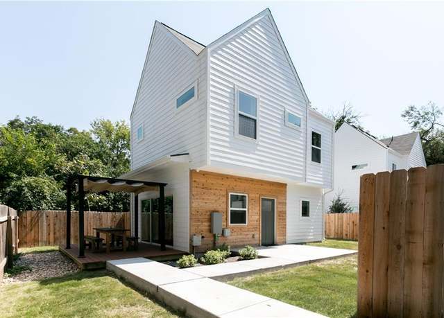 Property at 1105 Fiesta St Unit B, Austin, TX 78702, 2 beds, 2 baths