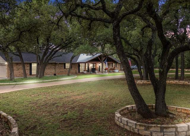Property at 1008 Lone Star Dr, Cedar Park, TX 78613, 3 beds, 3 baths