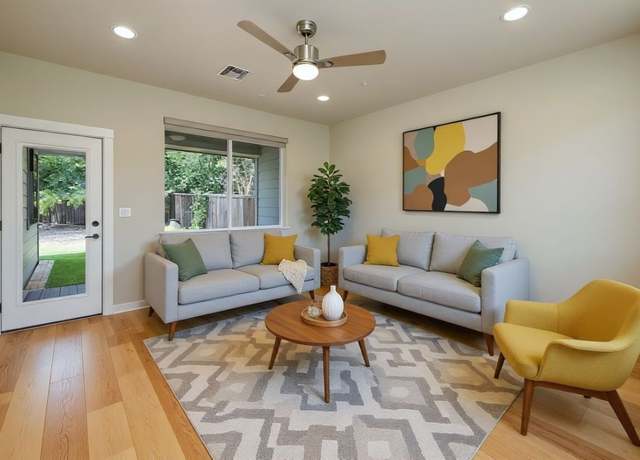 Property at 4008 Valley View Rd Unit B, Austin, TX 78704, 3 beds, 2.5 baths