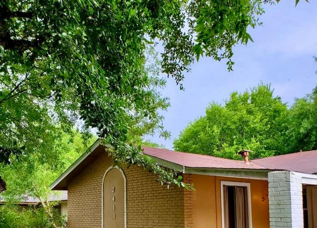 Property at 2411 Rockridge Dr, Austin, TX 78744, 3 beds, 2 baths
