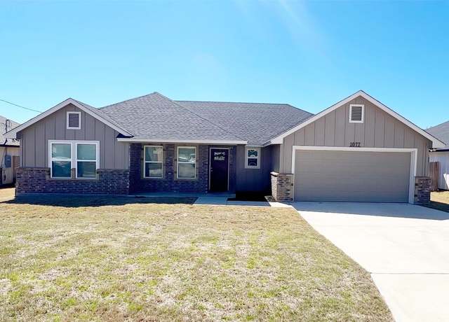 Property at 1077 Fieldstone Dr, Lampasas, TX 76550, 3 beds, 2 baths