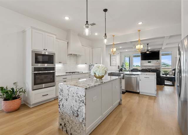 Property at 942 Inka Rd, Salado, TX 76571, 3 beds, 3 baths