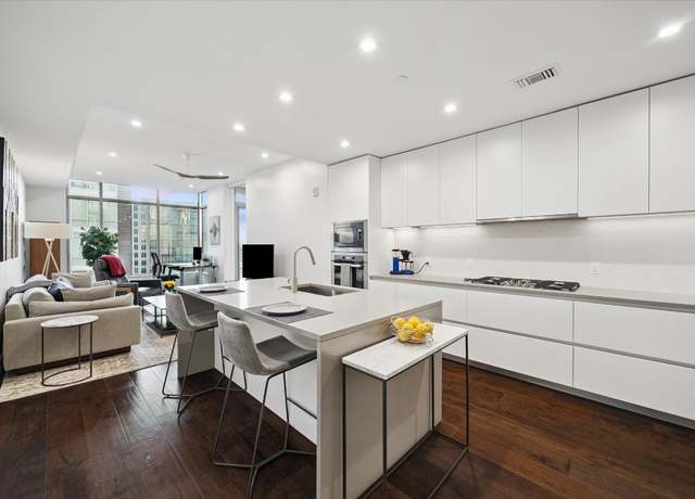 Property at 501 West Ave #1202, Austin, TX 78701, 1 bed, 1 bath