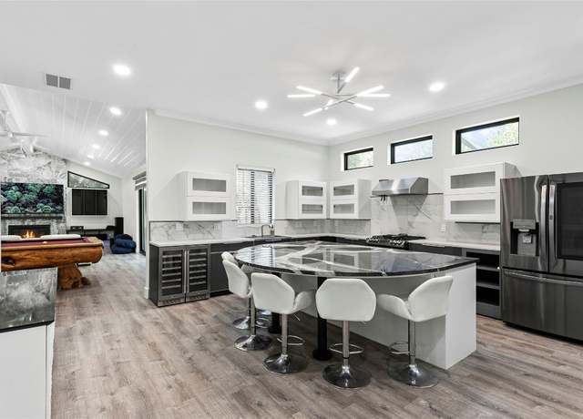 Property at 5110 Sioux Ln, Austin, TX 78734, 3 beds, 2.5 baths