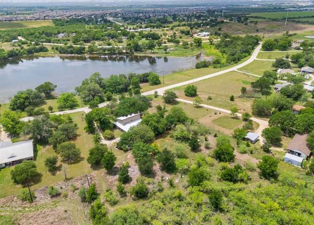 Property at 907 Horace Howard Dr, San Marcos, TX 78666, 2 beds, 2 baths