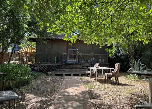 Property at 2012 Goodrich Ave, Austin, TX 78704, 4 beds, 1 bath