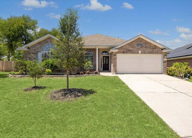 Property at 14500 Homestead Village Cir, Austin, TX 78717, 4 beds, 2 baths