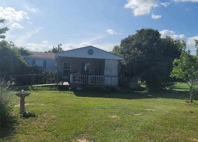 Property at 114 Speir Ln Unit B, Elgin, TX 78621, 3 beds, 2 baths