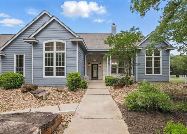 Property at 106 Woodcutter Ct, Bastrop, TX 78602, 5 beds, 3 baths
